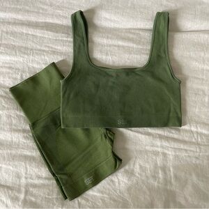 Set Active “Green Juice” Biker Short and Box Cut Top Set